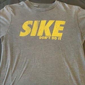 Men’s parody Nike tee
